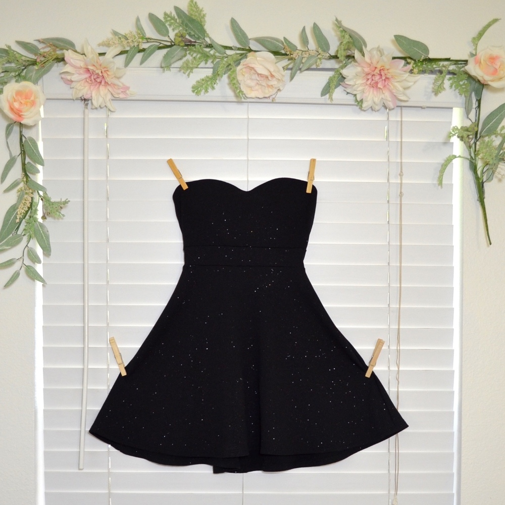 Wet Seal – Strapless Black Sparkly Dress
